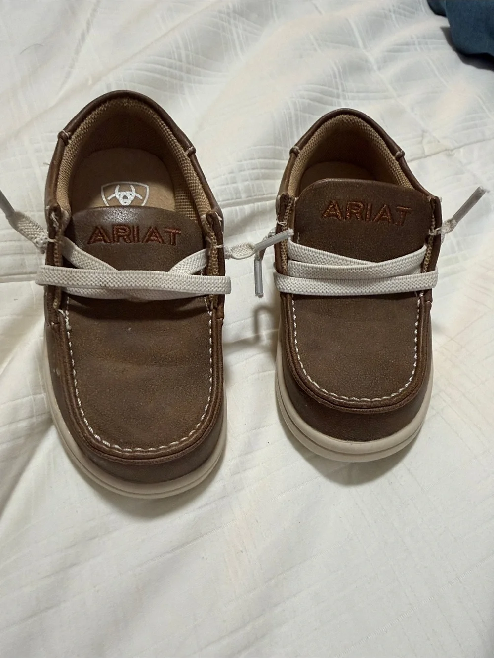 Ariat Kids Brown Leather Boat Shoes with White Accents NWOT